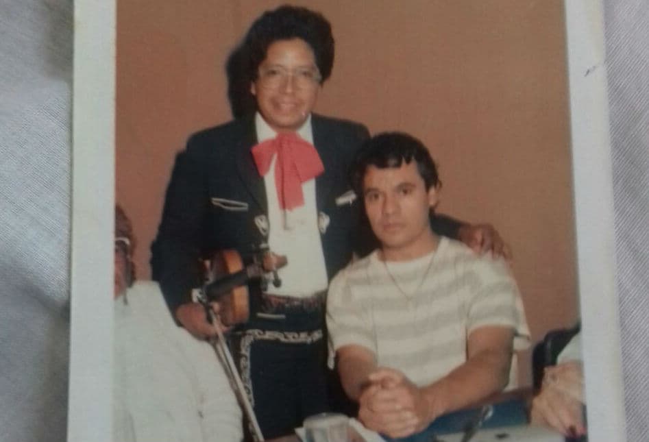 Una noche de tequila, lentejuelas, canciones y recuerdos sobre Juan Gabriel