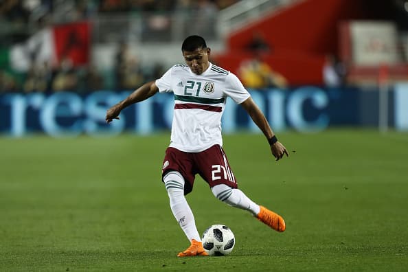 Jesús Gallardo (6): No se animó a tener mucho aporte ofensivamente hablando, pero cumplió con su asignación para este juego y se mantiene como una opción firme de Osorio. 
<br>