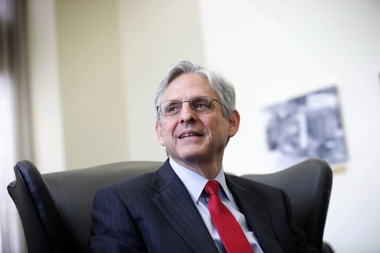 <b>Fiscal General: Merrick Garland</b>. El jurista de 68 años fue seleccionado por el presidente electo para dirigir el Departamento de Justicia. En 2016, el presidente Barack Obama seleccionó a Garland para servir en la Corte Suprema pero su nominación fue detenida en el Senado, controlado por el Partido Republicano.