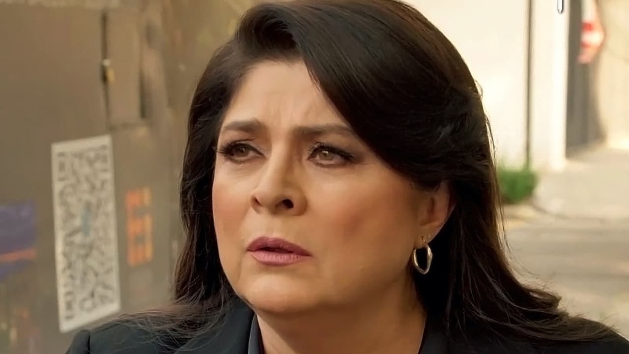 Victoria Ruffo aclara si está delicada de salud y por qué usa silla de ruedas