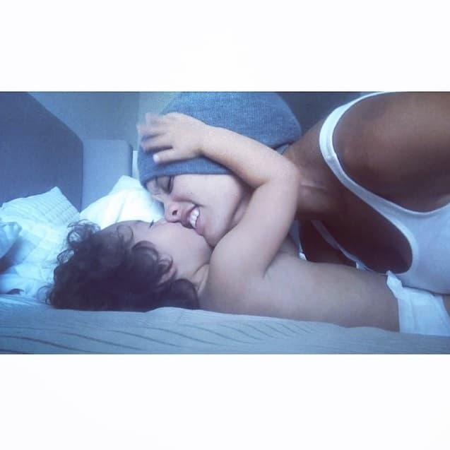 ¡Que ternura! Se ve que se adoran.