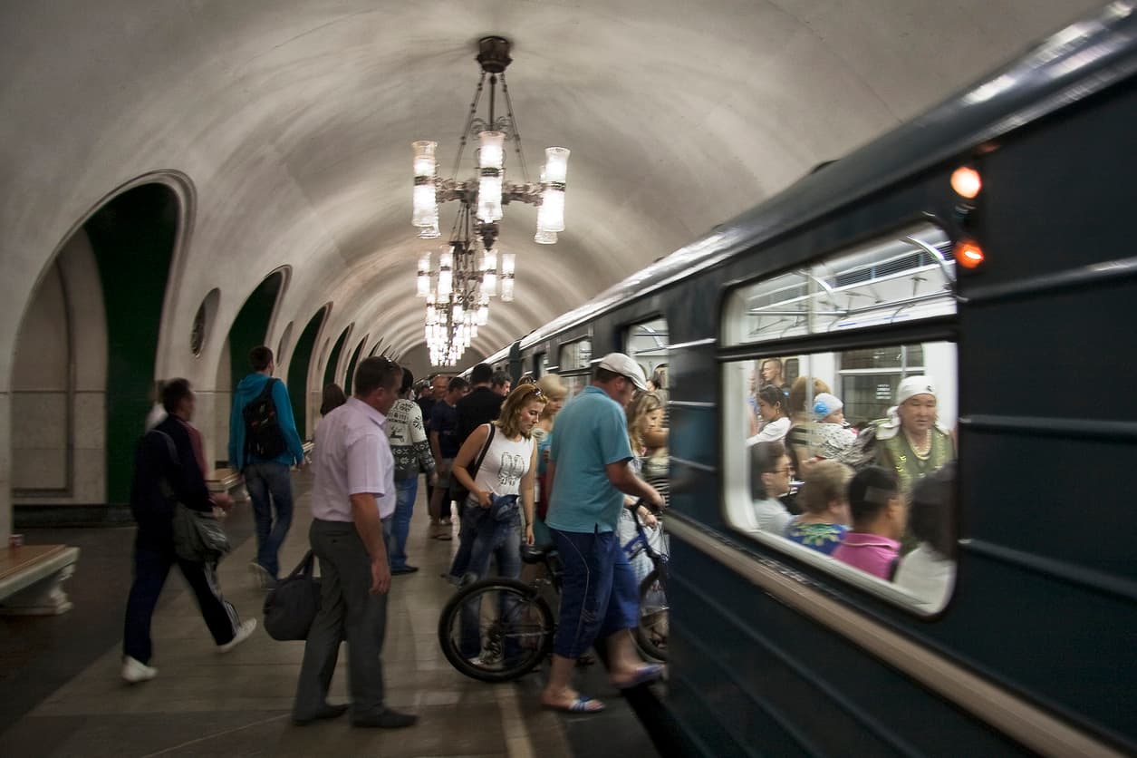 En el metro de Moscú, ya puedes pagar tu boleto con joyas