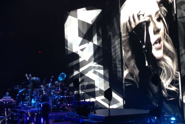 Con el US Airways completamente repleto, Pitbull y Enrique Iglesias hicieron retumbar el centro de Phoenix con un tremendo fiestón que duró más de 3 horas. En el concierto, estaban presentes celebridades como Jessica Cediel del Gordo y La Flaca y William Valdes de Despierta America, entre otros. Durante el show, los fans enloquecieron y corearon los éxitos de ambos artistas. Enrique Iglesias, hasta saltó del escenario para interactuar con su público y tomarse selfies con ellos.