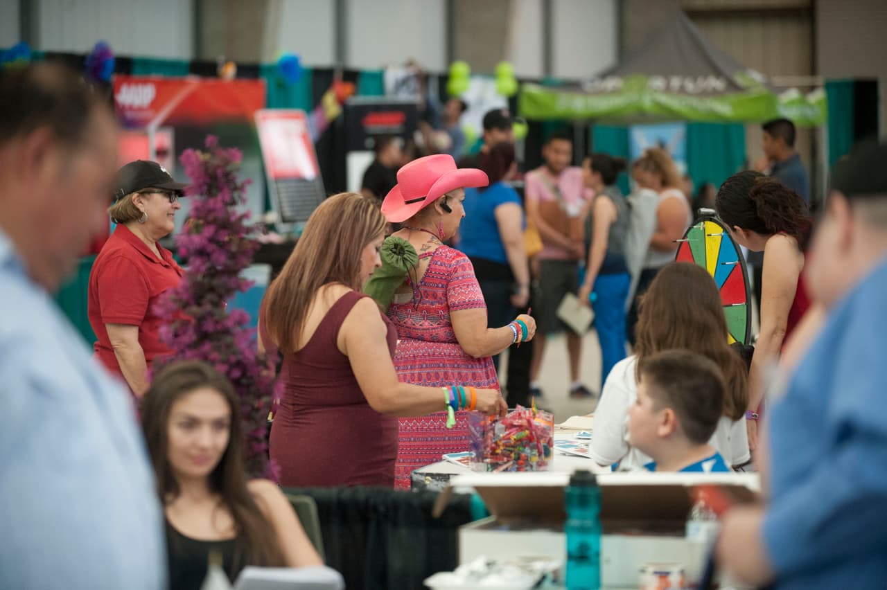 7 escenarios y mas de 50 artistas en 3 dias fueron los ingredientes para PuebloFest el 17 al 19 de marzo donde llegaron personas para disfrutar de todo el estado de California.