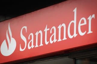 Sucursales FirstBank y Banco Santander Puerto Rico anuncian horario de Navidad