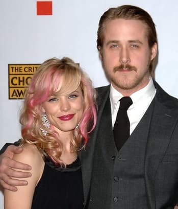 Después de conocerse en el set de 'The Notebook', Ryan Gosling y Rachel MacAdams se enamoraron y tuvieron una relación turbulenta con muchos ires y venires, que duró cinco años, y acabó en buenos términos.