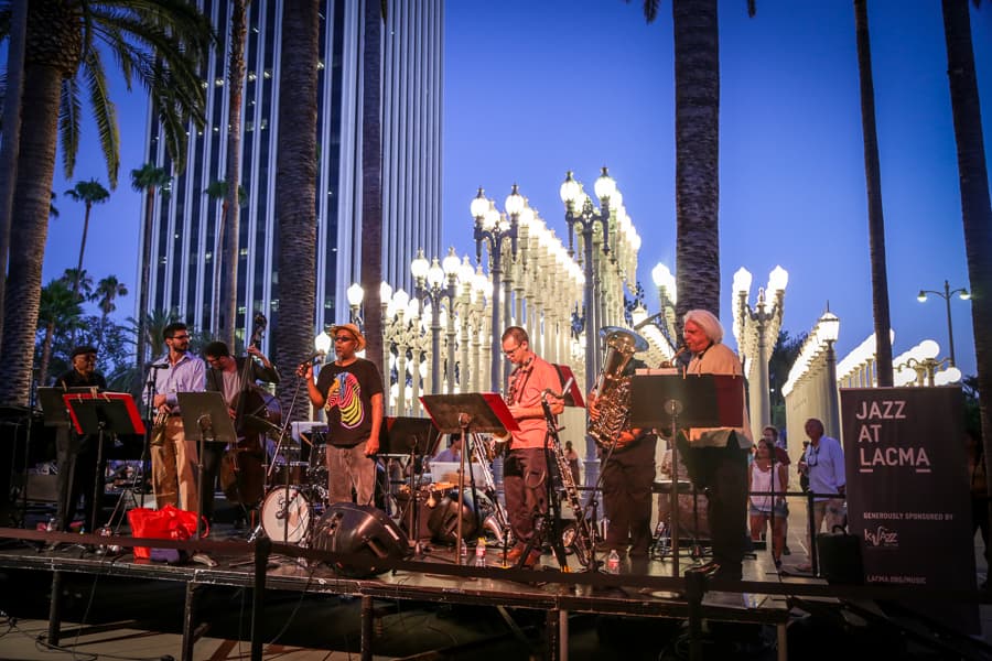 Iniciando el viernes con mucho Jazz y los sonidos brillantes del trompetista Bobby Bradford y Tête-á-Tête a las 6 de la tarde, sábado de Samba con Kátia Moraes y la Samba Society empezando a las 5 de la tarde y para finalizar el domingo FluteSonic Orchesta a las 6 de la tarde. Los tres conciertos son gratis para el publico, el Museo LACMA esta localizado en el 5905 Wilshire Boulevard en los Ángeles, CA 90036, para más información visite Lacma.org