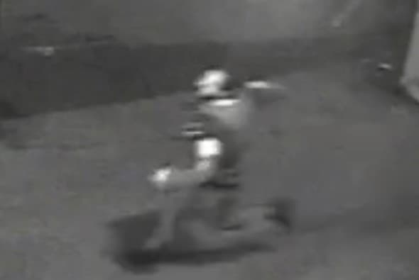 Dan a conocer videos del tiroteo en el que perdió la vida un joven afroamericano a manos de un sargento de Chicago