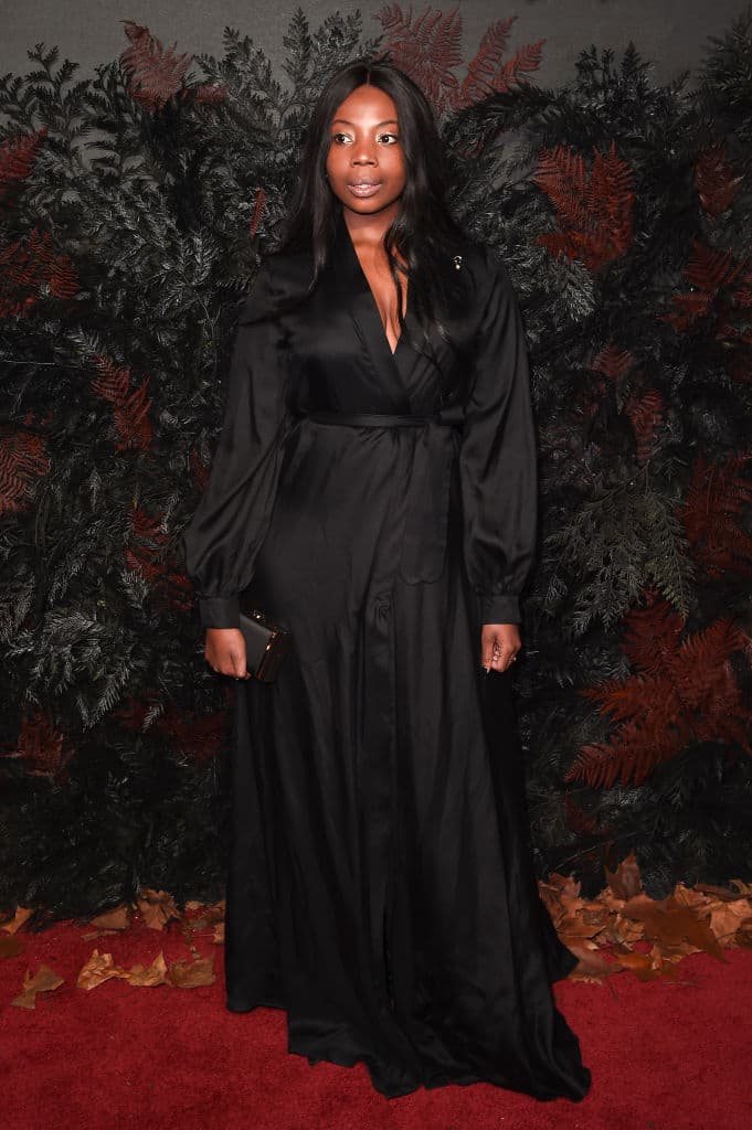 Mimi Ndiweni tiene 30 años y formó parte de distintas obras de teatro británico antes de saltar al estrellato con ‘The Witcher’.