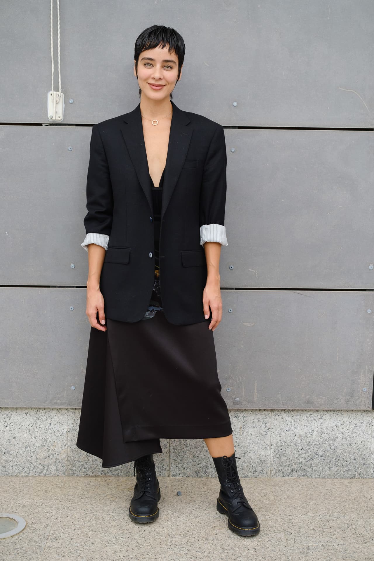 “Una productora, que a todas las mujeres nos tenía sumamente acomplejadas con el cuerpo, con cómo te parabas, con cómo te reías, con cómo respirabas”, indicó la actriz al inicio de su narración.