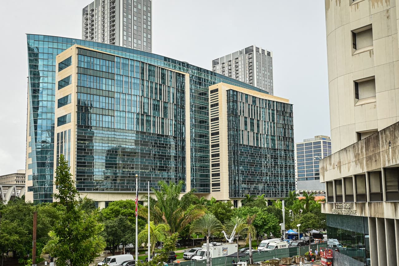 Sigue la cobertura al momento en la aplicación de Noticias Univision 23 Miami,
<b><a href="https://www.univision.com/local/miami-wltv/aplicacion-noticias" target="_blank">descárgala gratis aquí.</a> </b>