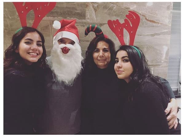 Divertida como siempre, así pasó la Navidad Ela Velden en familia.