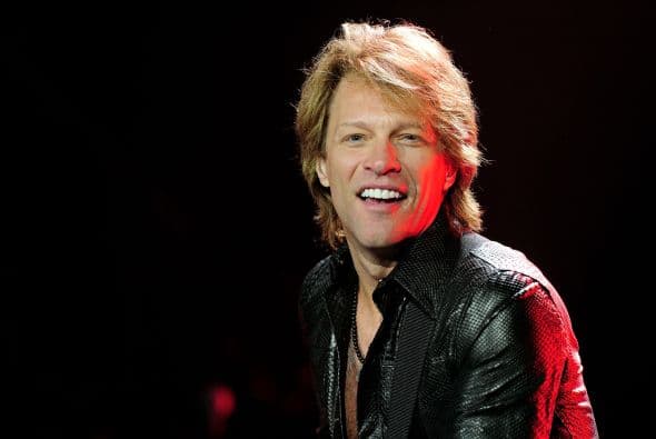 El cantante se enteró de esto y hasta publicó una fotografía para desmentir tal rumor.