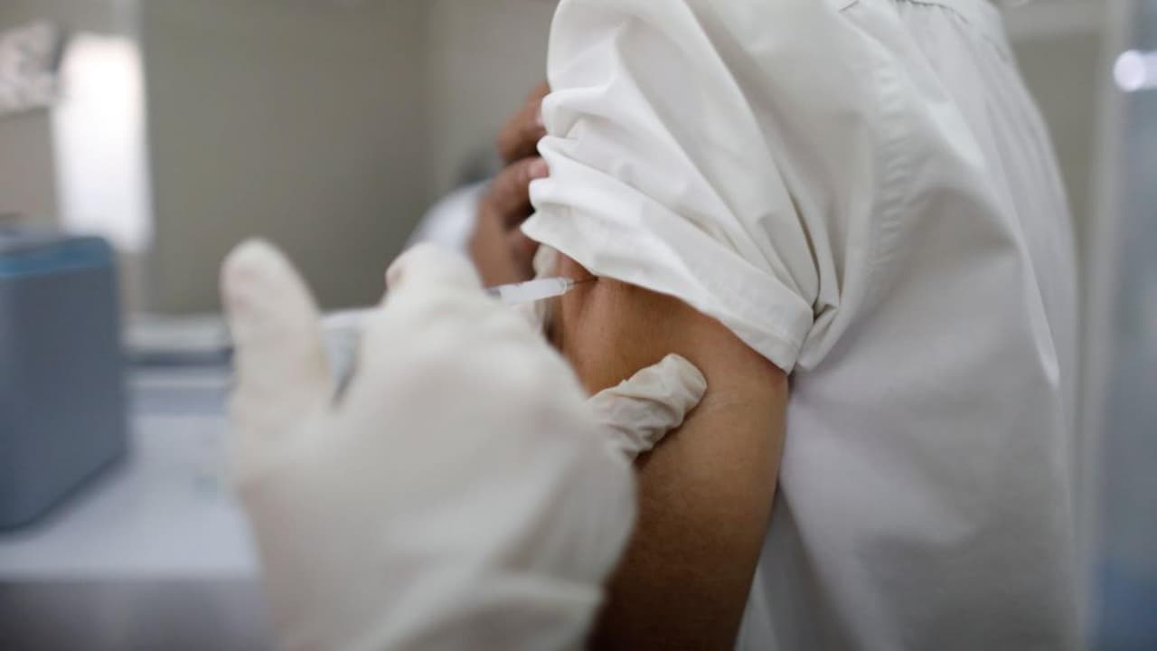 Coronavirus: Las razones por las que la FDA impuso límites estrictos para el uso de la vacuna de Johnson & Johnson