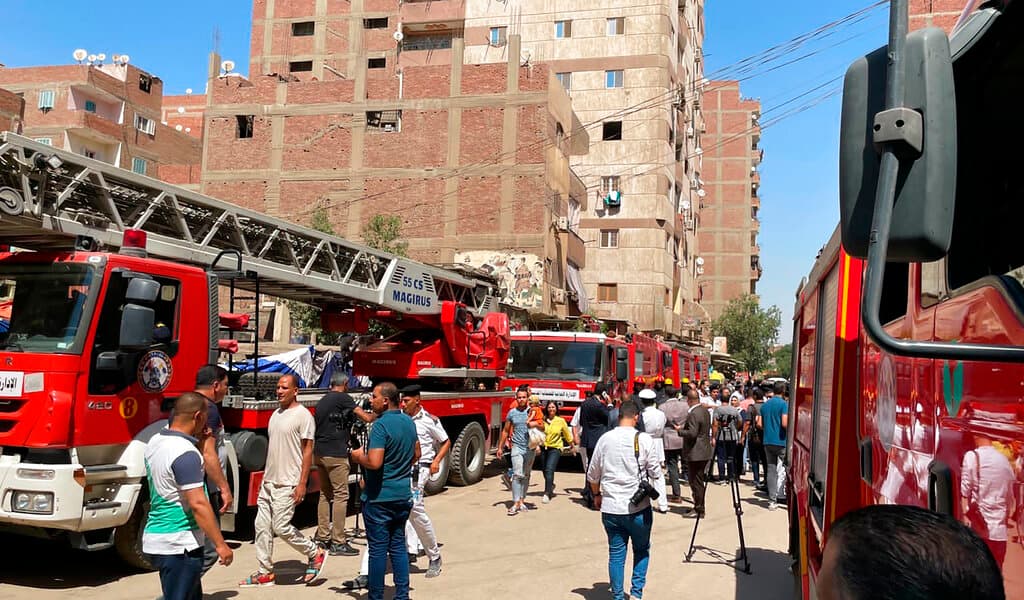 Los coptos egipcios, que son cristianos, han sufrido represalias de islamistas, especialmente tras el derrocamiento del presidente islamista Mohamed Mursi por parte del actual presidente Abdel Fatah al Sisi. Han visto escuelas, casas e iglesias incendiadas. Representan alrededor de un 10% de la población egipcia y se quejan de ser discriminados.