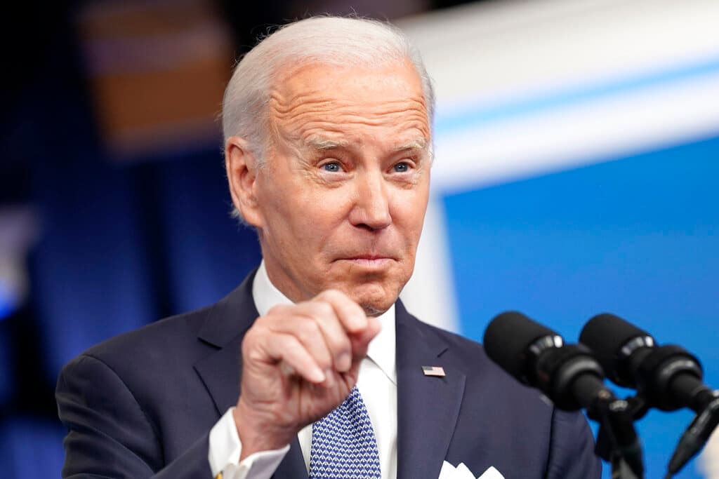 Un futuro político incierto: cómo la investigación de documentos clasificados empaña los planes electorales de Biden