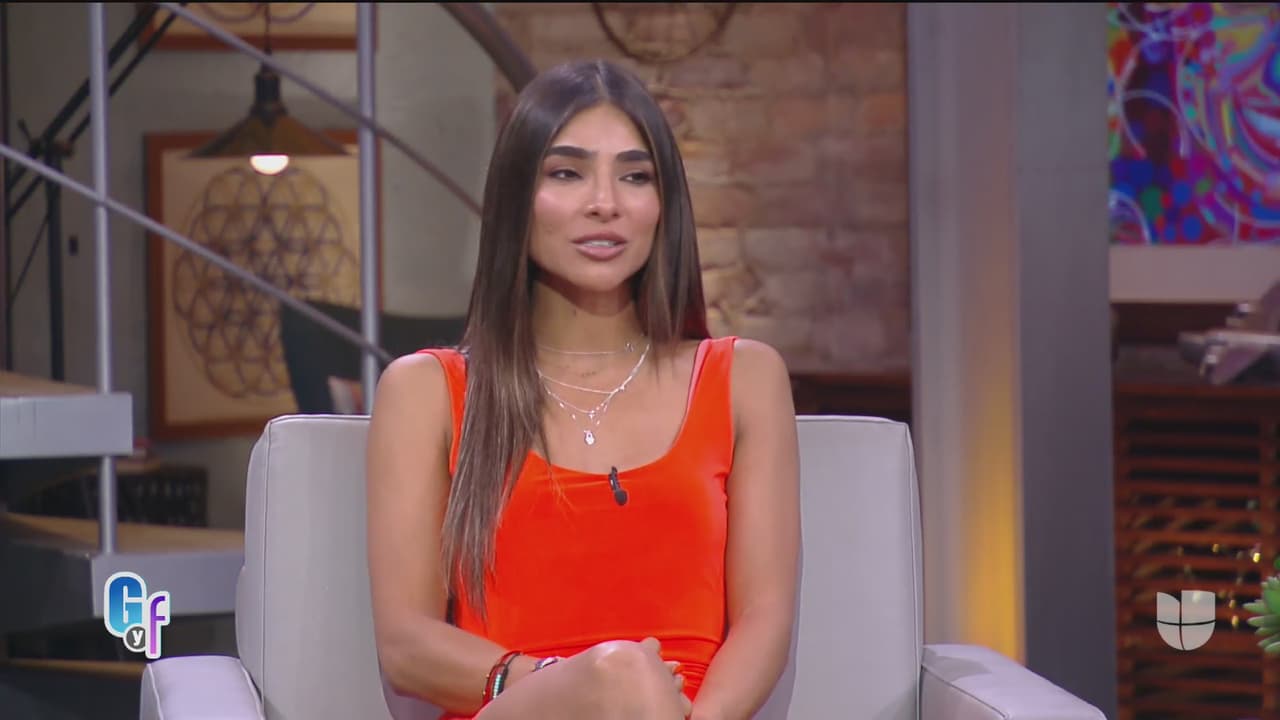 Pidió a sus seguidores que no se acostumbren a verla con el cabello largo debido a que se someterá a otro cambio de imagen.