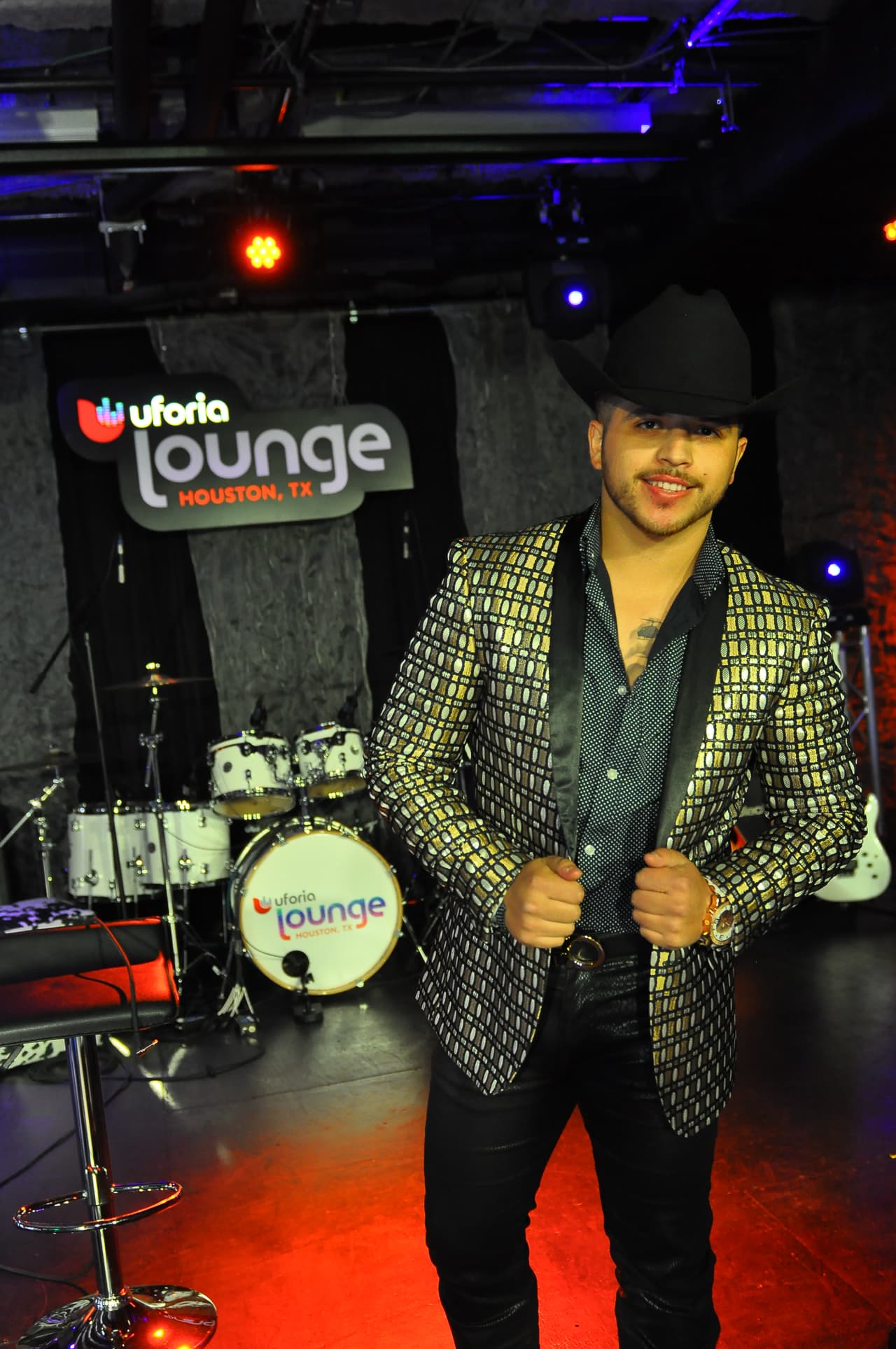 Escuchamos corridos, norteñas, reggaeton y chiripop en el segundo día.