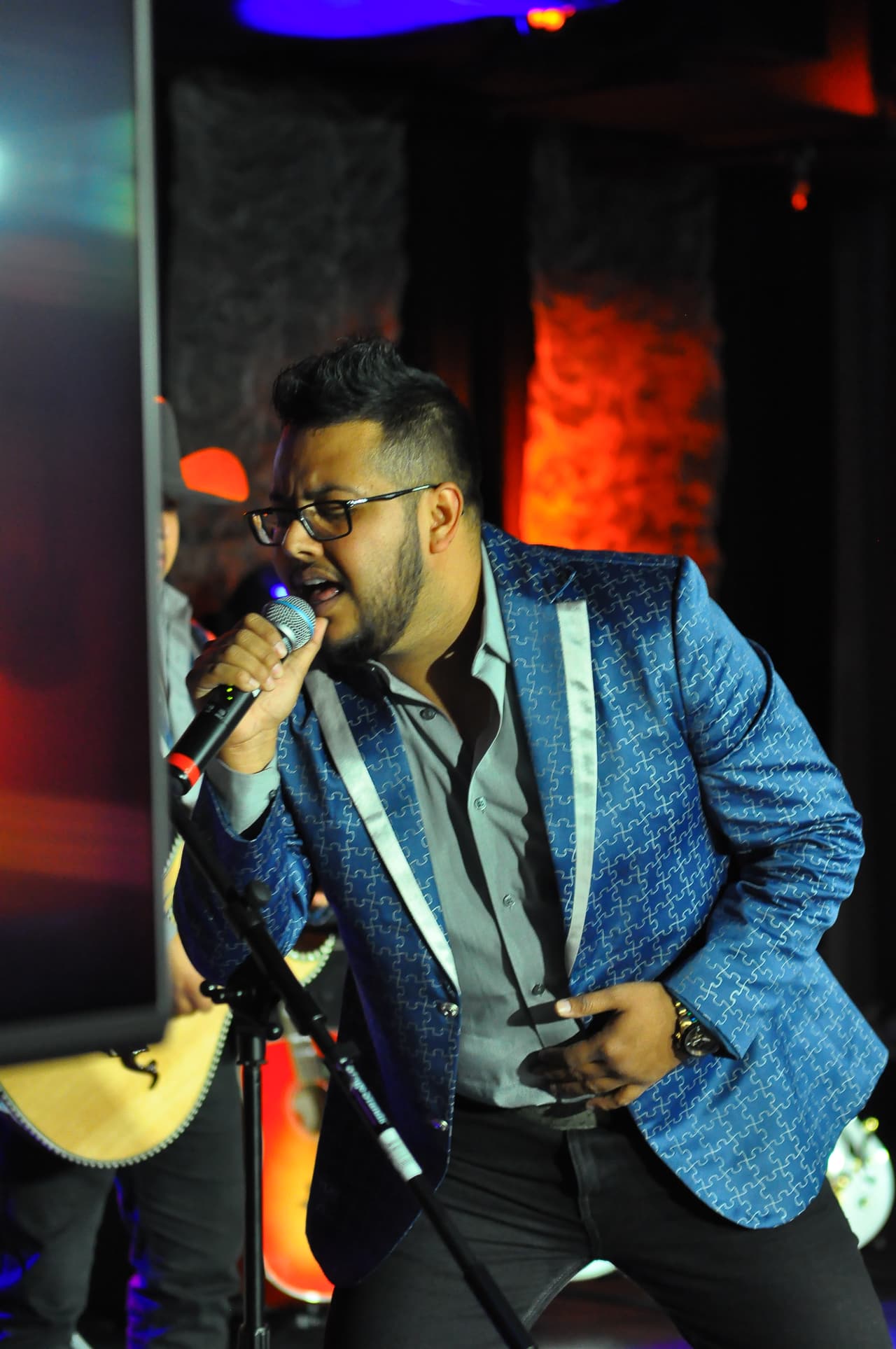 Escuchamos corridos, norteñas, reggaeton y chiripop en el segundo día.