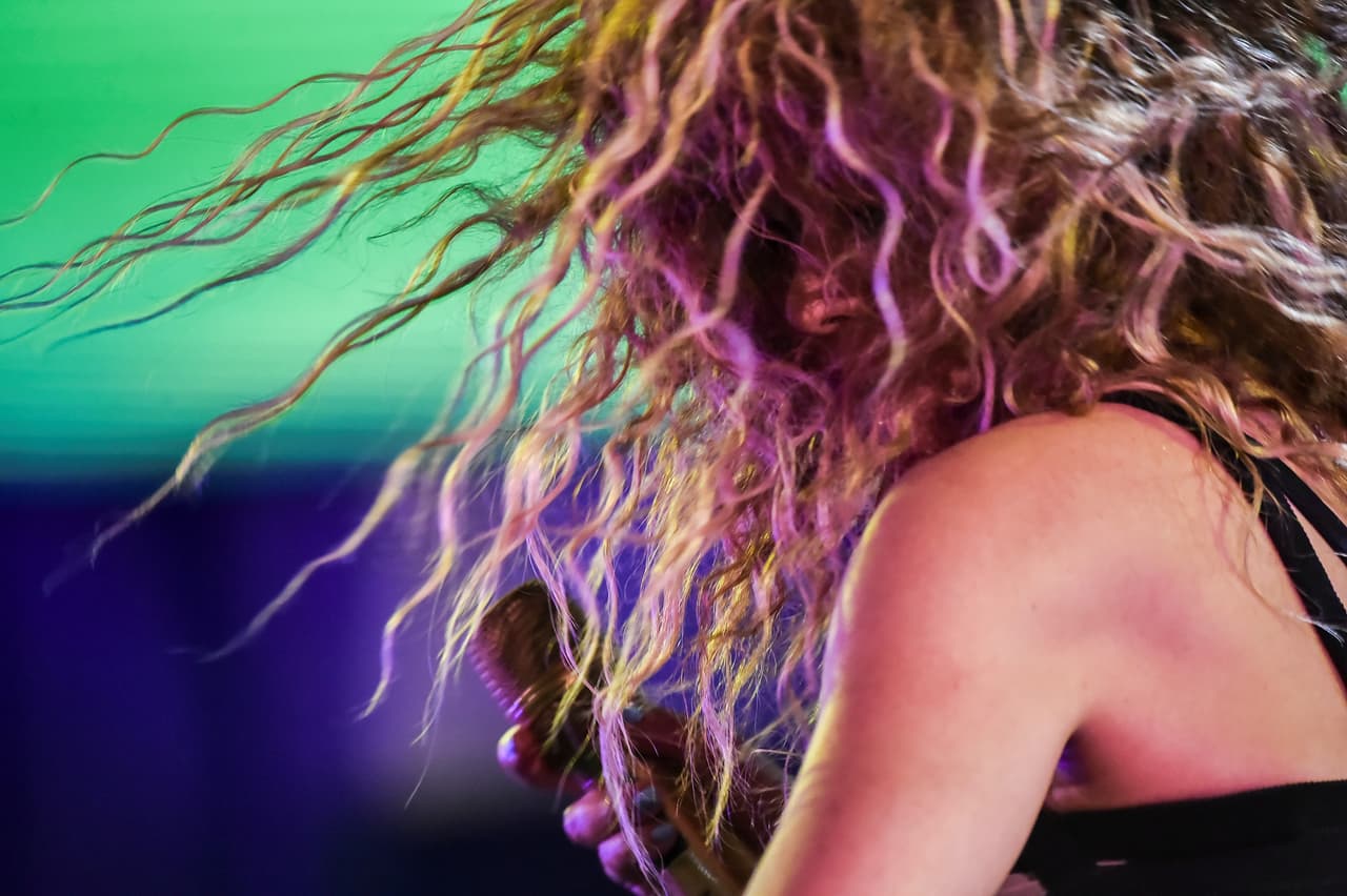 Desde el 2011, Shakira no se presentaba en vivo, en su país natal, Colombia, por lo que con su actuación del jueves puso fin a 
<b>7 años de silencio</b>.