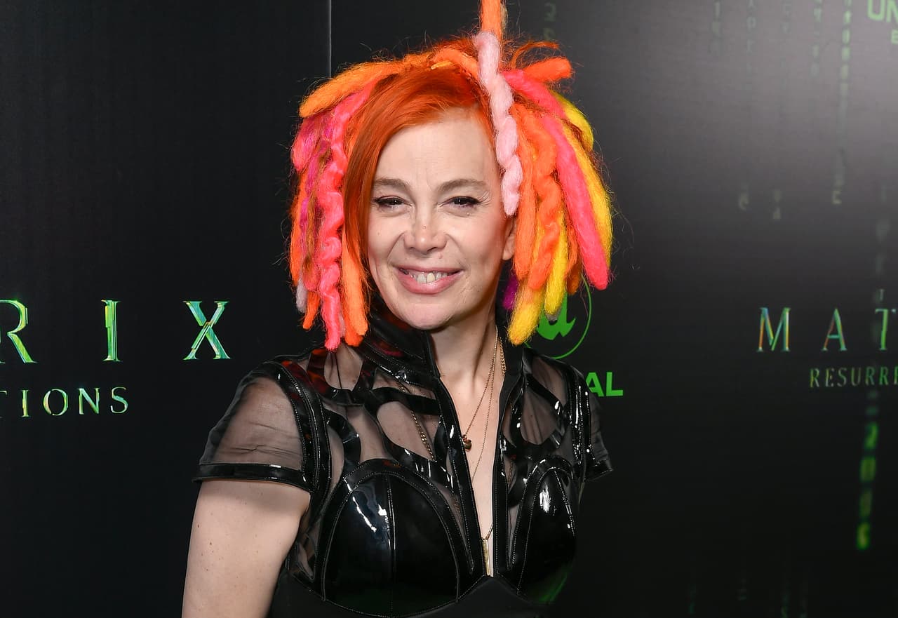 Lana Wachowski ha regresado para cuestionar la realidad percibida con ‘The Matrix Resurrections’, disponible en cines y transmitiéndose por HBO Max a partir del 22 de diciembre.