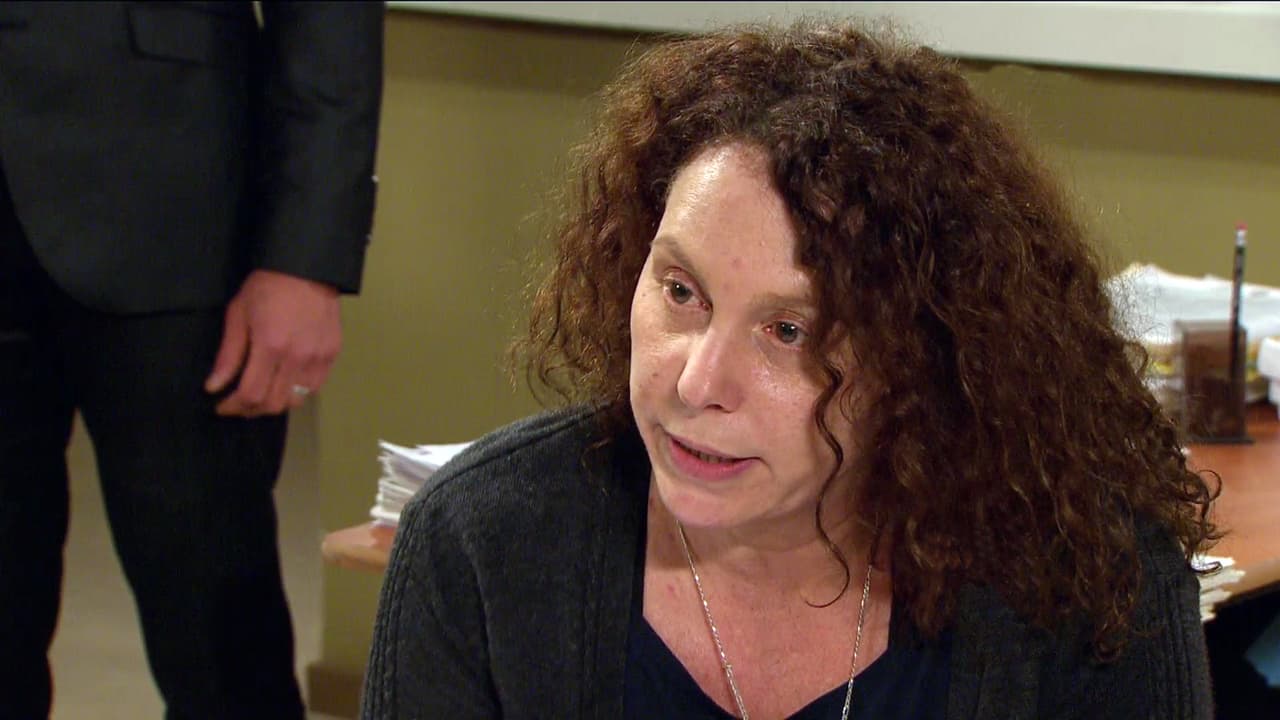 No dejó de decir mentiras para acabar con María Dolores.