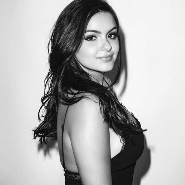 Ahora es 34D y se siente muy feliz con su nuevo look.