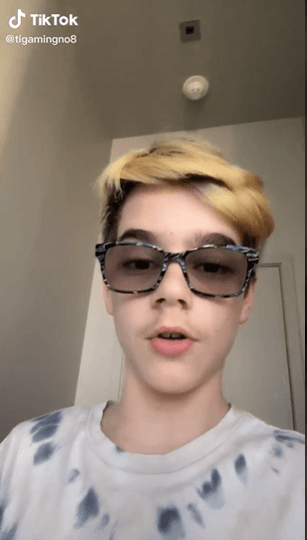 Valentino, además, tiene una cuenta pública de TikTok, en la que comparte coreografías de baile, momentos de su día a día y hasta detalles de los perros de la familia.