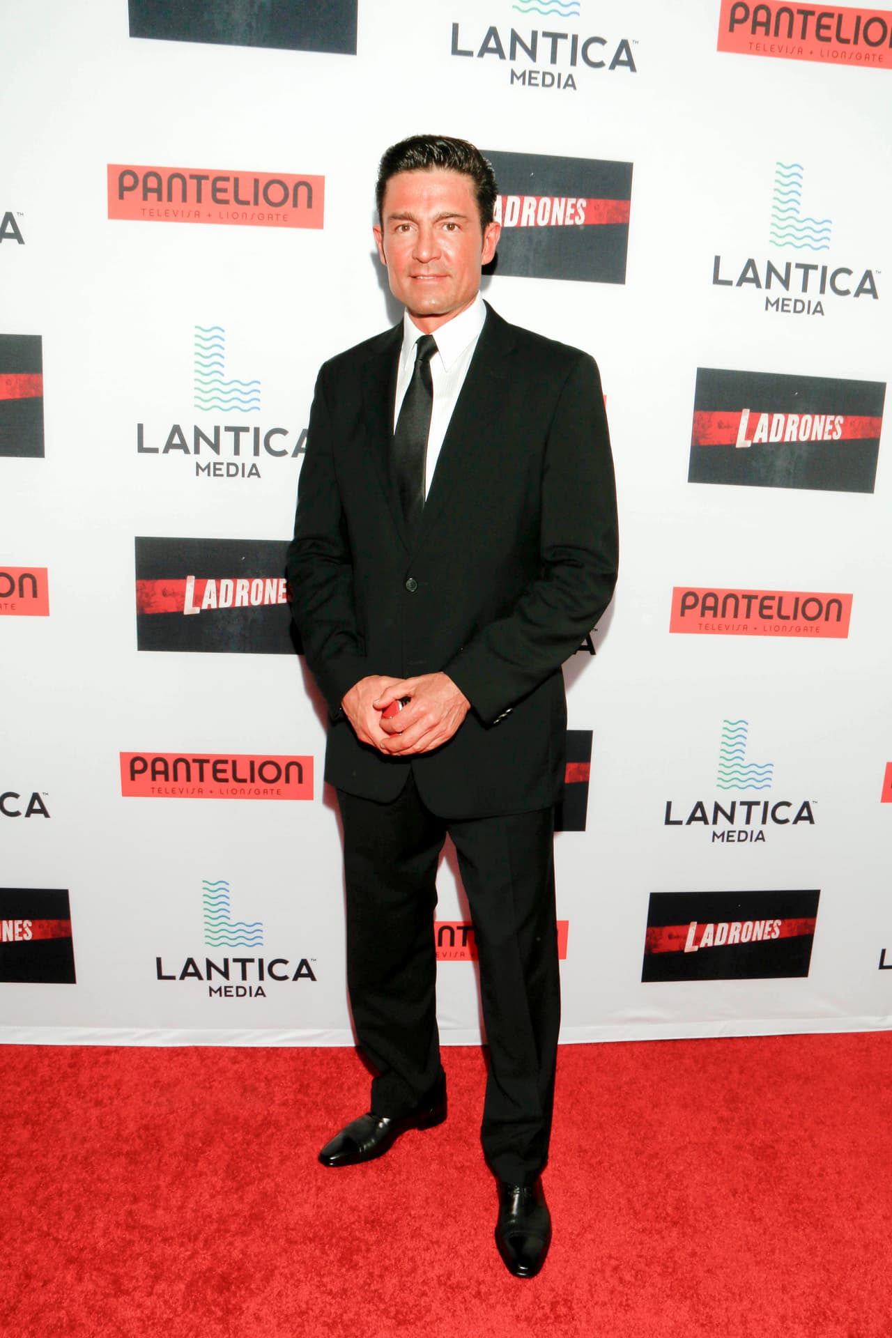 “
<b><a href="https://www.univision.com/famosos/desmienten-que-fernando-colunga-este-sin-trabajo-y-en-crisis-economica-fotos">Todos sabemos quién es el señor Colunga</a></b> y aunque no somos fans de las telenovelas, las hemos visto innumerables veces, ya sea por curiosidad morbosa o porque nuestras mamás las ponían todo el tiempo”, aseguró Antonio Jovanovic a 'Chilango'.