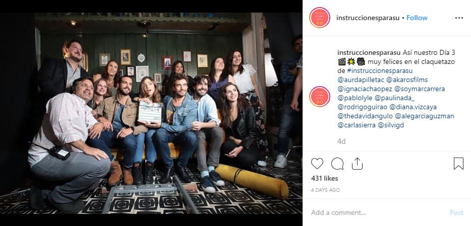 La película 'Instrucciones para Su' inició grabaciones el pasado 1 de abril en la Ciudad de México, pero fue hasta el tercer día de rodaje que la producción y el elenco dieron el tradicional 'claquetazo' ante los medios de comunicación.
<br>