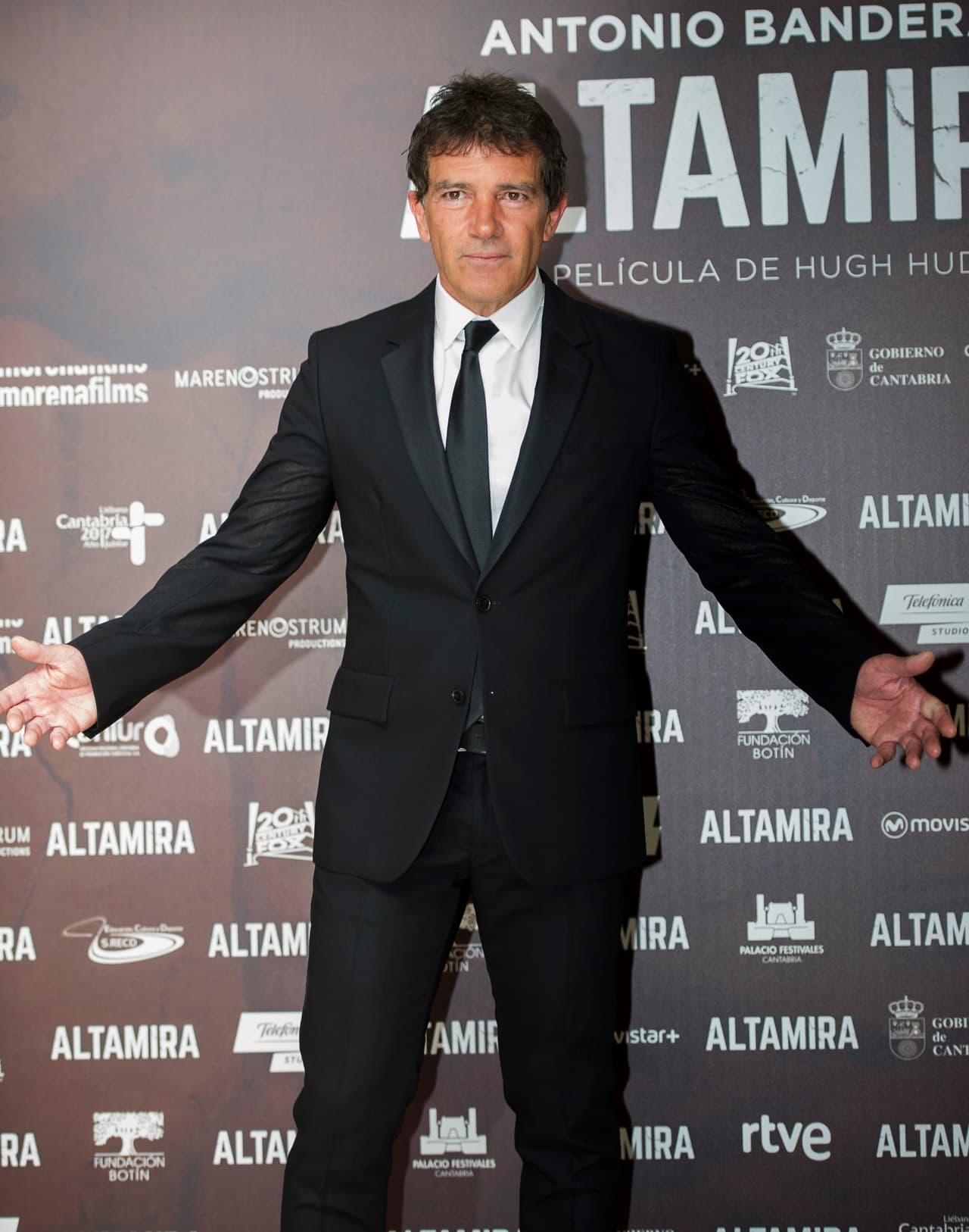 Ricky Martin, Pitbull, William Levy, Romeo Santo y William Valdés saben muy bien cómo lucir perfector en cada aparición pública.