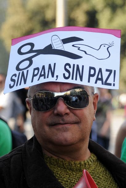 La nueva norma laboral permite que compañías que registren pérdidas o tres trimestres consecutivos de caída de ingresos pueda despedir empleados con una compensación de 20 días por año trabajado.