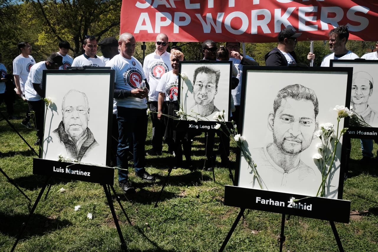 Dicho evento se organizó luego del asesinato de Zhiwen Yan, quien fue baleado mientras realizaba su trabajo en Forest Hills, el 30 de abril.