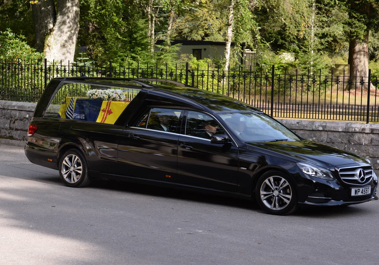 Cortejo fúnebre de la reina Isabel
