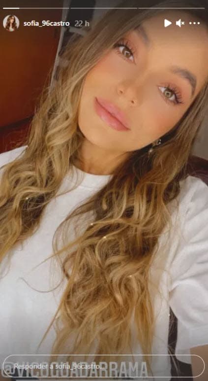 "Antes decía que quería tener seis hijos, pero
<b> <a href="https://www.univision.com/shows/el-gordo-y-la-flaca/sofia-castro-descarta-tener-boda-en-puerta-y-asegura-que-no-necesita-un-lujoso-anillo-de-compromiso-video" target="_blank">ahorita ya mejor un poco menos</a></b>", reconoció.
<br>