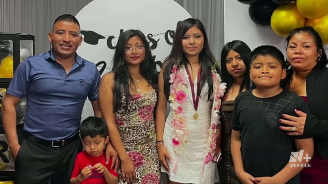 Detienen a padres inmigrantes frente a sus cinco hijos al salir de una iglesia en Florida
