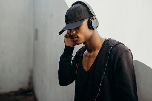 <b>St. Petersburg, FL</b>
<br>Ocupa el noveno lugar porque los hombres gastan de 200 a 250 dólares anuales en cuidados de apariencia física y de 200 a 250 o menos en ropa. Según el estudio, ocupa el noveno espacio de los hombres que se ejercitan más.