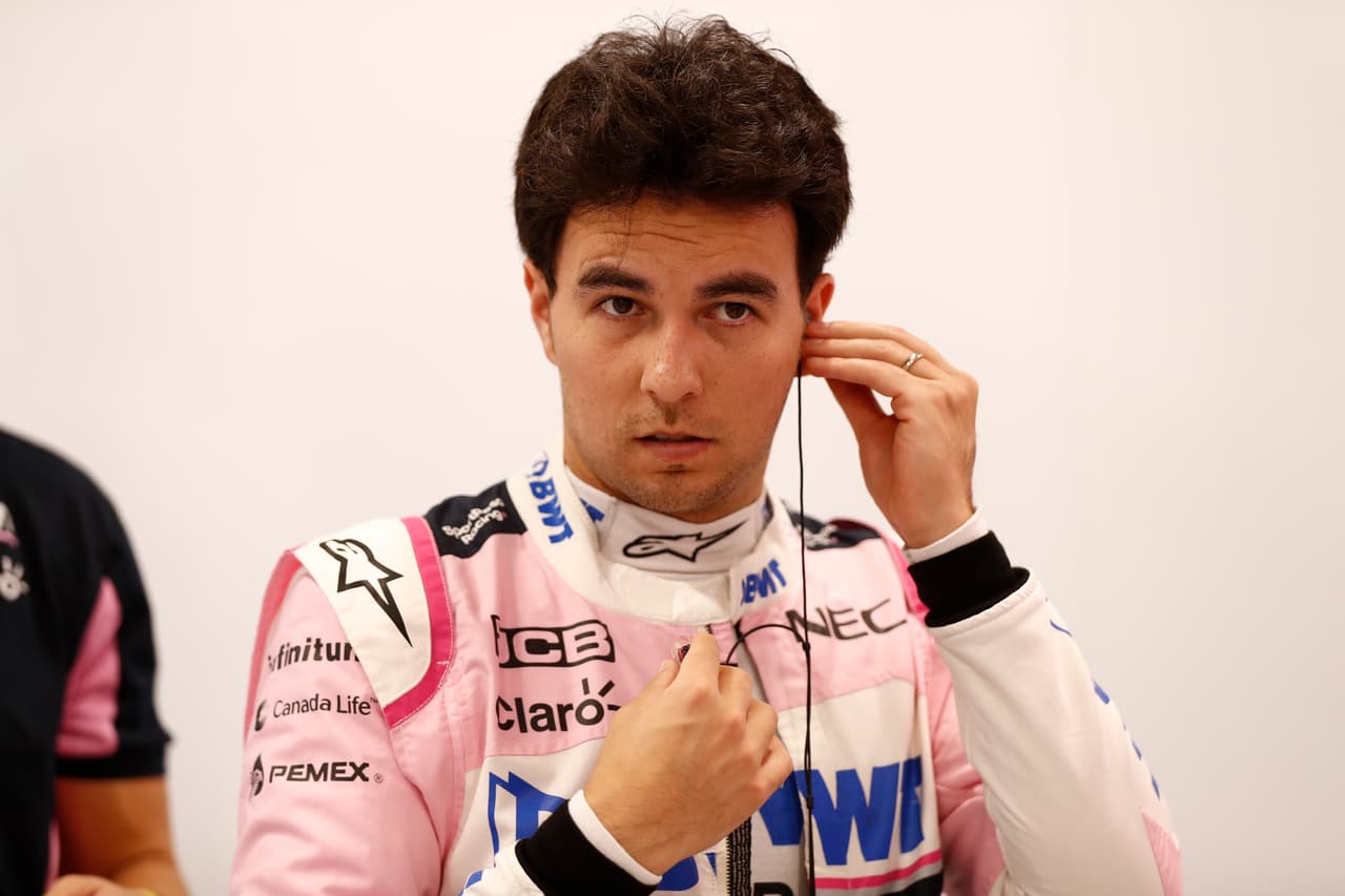 Sergio Pérez abandonó el GP de Singapur por fuga en el motor