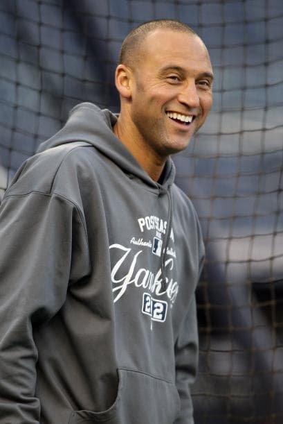 Aunque rara vez lo fotografían junto con alguna chica, Derek ha sido la envidia de muchos hombres. Mira aquí los videos más chismosos.