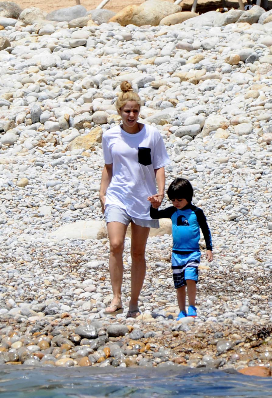 Ella no se despegó de sus pequeños y pudimos ver lo mucho que ha crecido el pequeño Milán.