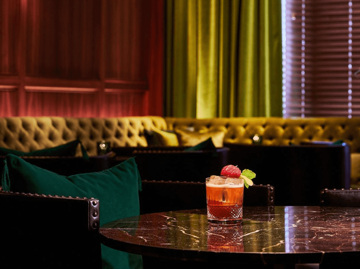 <b>701 West</b>. Sitaudo en 701 7th Ave 11th floor, New York, sirve comida contemporánea europea.