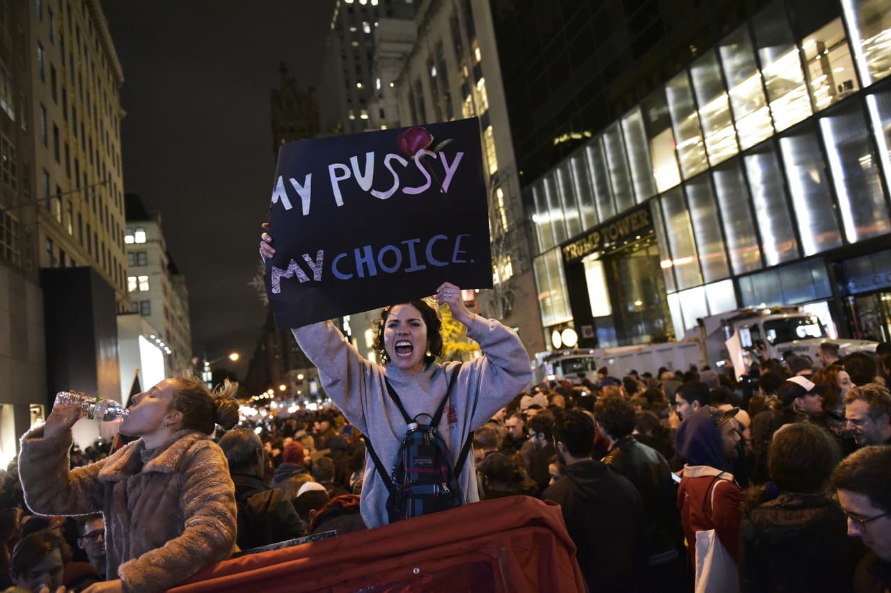Después de la derrota para las mujeres que se quedaron sin 'Madam President'... ¿lo lograrán Michelle Obama o Elizabeth Warren?