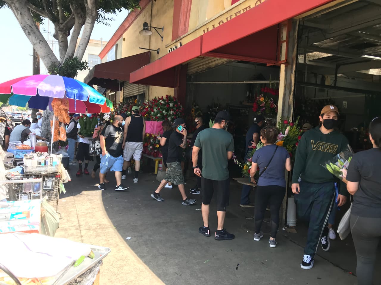 Tras el anuncio de reactivación de actividades, la respuesta de compradores fue masiva. Generando el típico movimiento del fin de semana, pese a que la amenaza del coronavirus persiste.