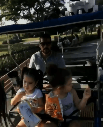 "Estás 2 bellas familias tuvieron una tarde de Zoo", escribió Ana en sus redes sociales.