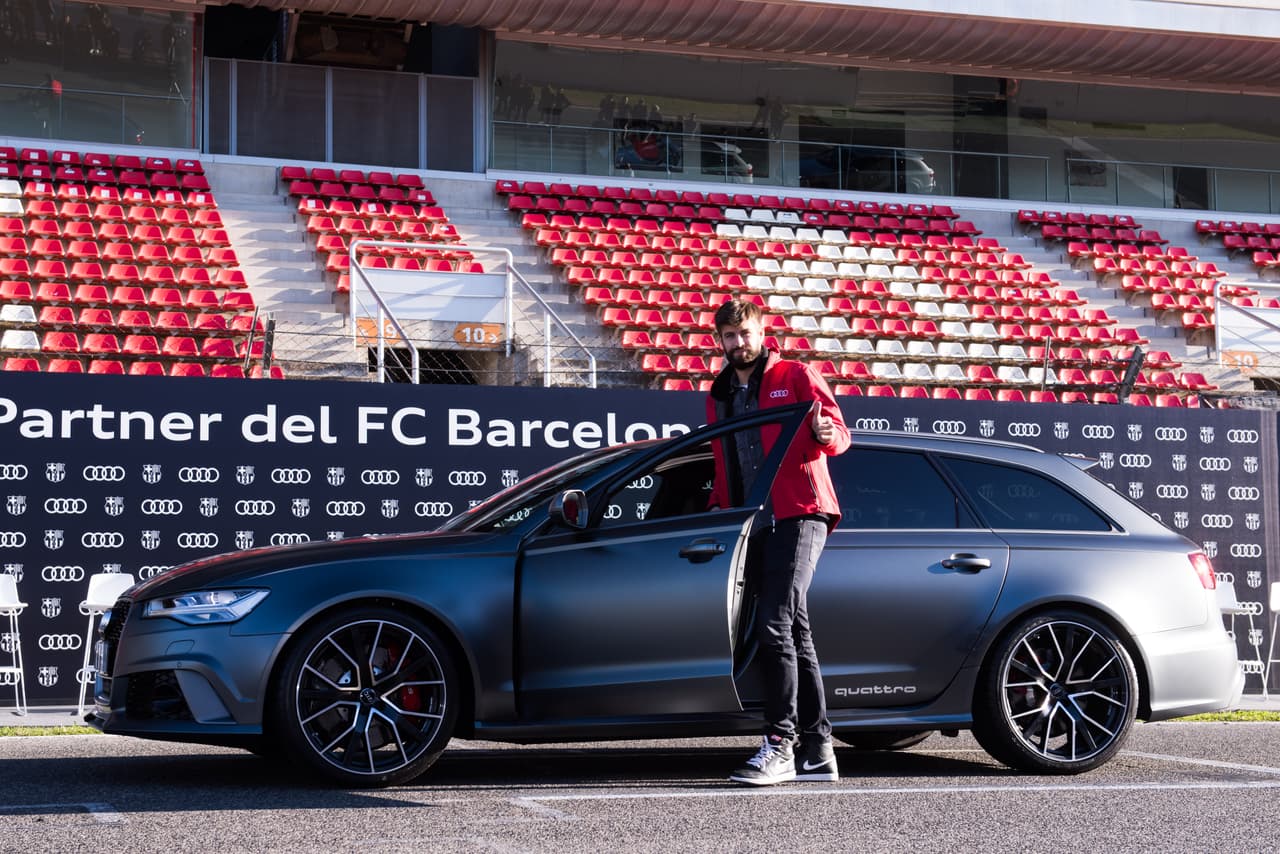 Gerard Piqué es aficionado a los carros
