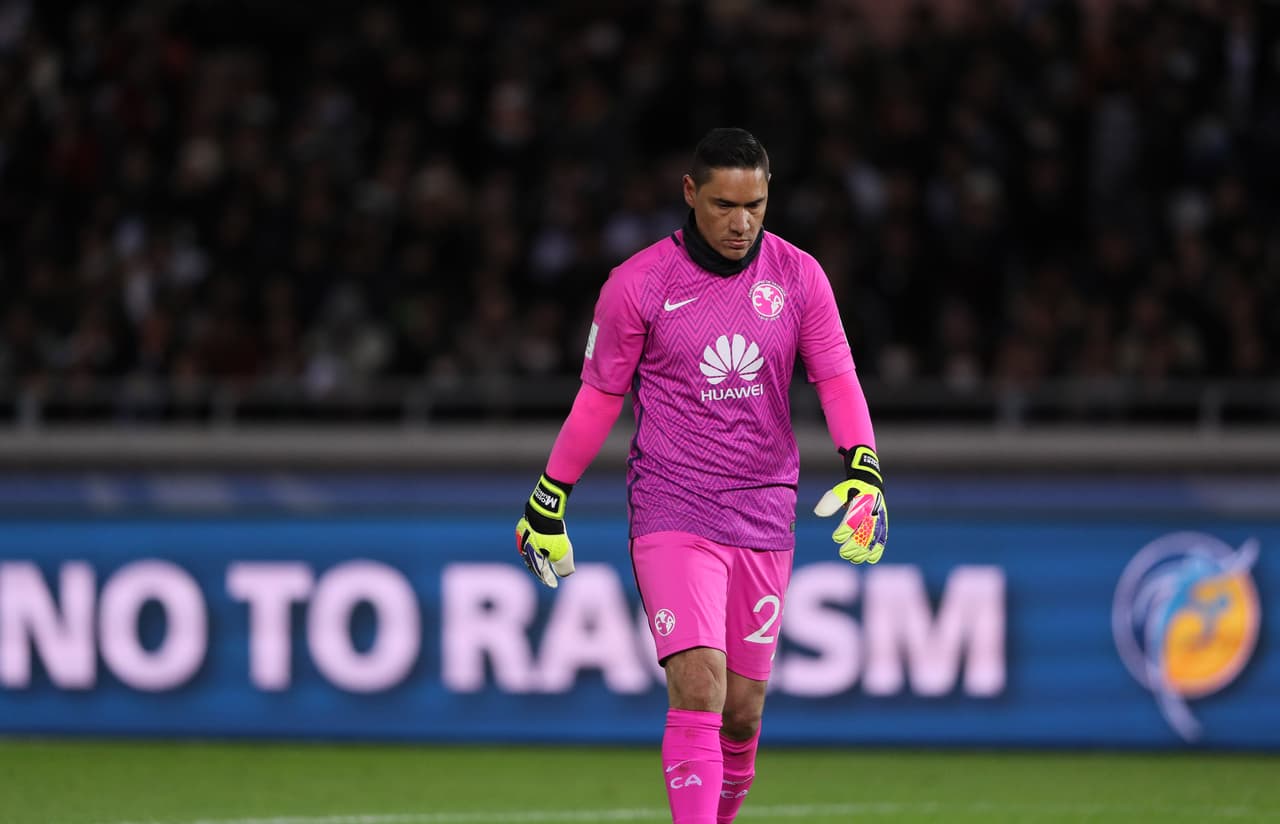 Moisés Muñoz sería el jugador del América más destacado del primer tiempo con sus intervenciones.