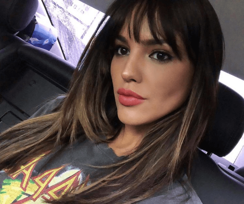 Además, cree que a ella le toca abrir caminos para otros: “En algún momento mi mánager me dijo que cuando se es la primera, hay que estar picando piedra y llevándose los trancazos para abrir camino y hacer que quien venga detrás de ti le sea más sencillo, y eso es lo que me toca hacer, no me queda de otra, no hay opción”.
<br>