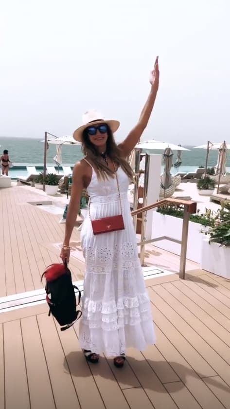 En esta fotografía Lili nos presume el horizonte del mar de Dubai.