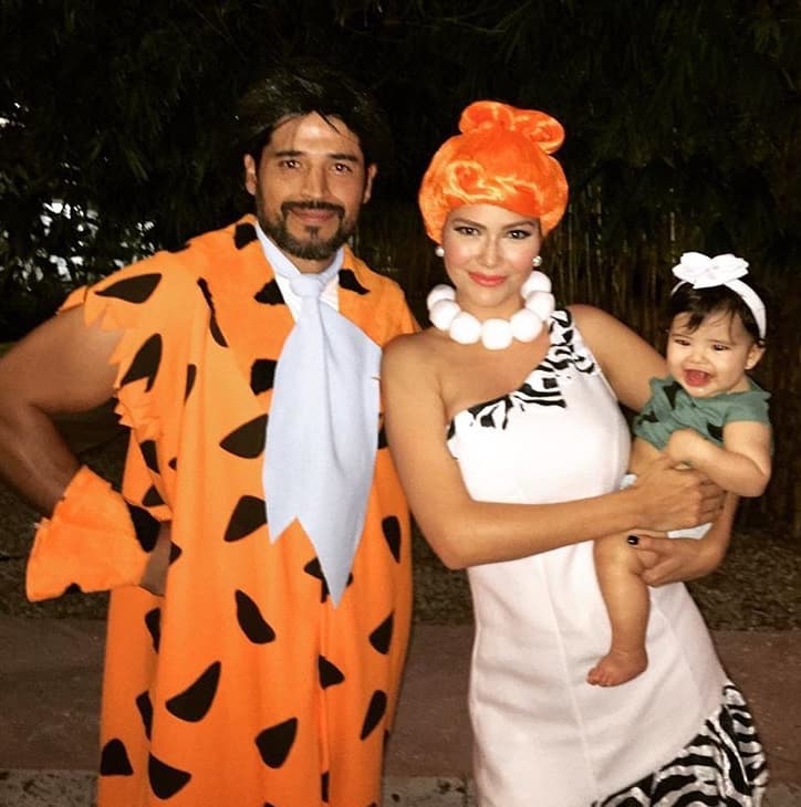 El Halloween 2015, esta familia lució adorable con sus disfraces de Los Picapiedra.