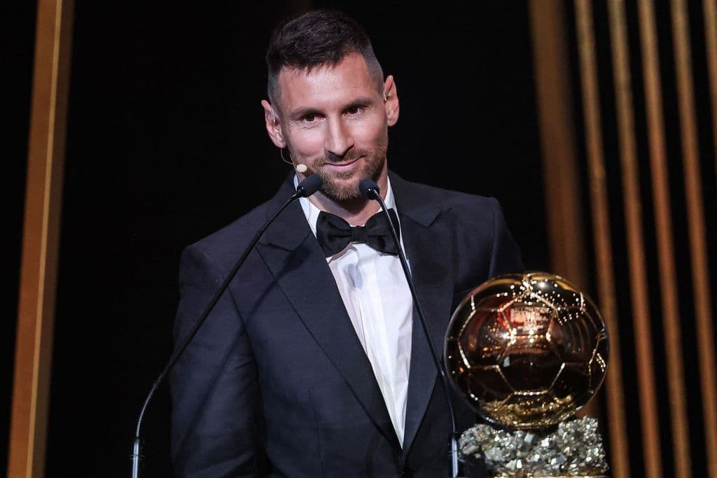 ¡Brutal! Messi celebra Balón de Oro con regalo especial
